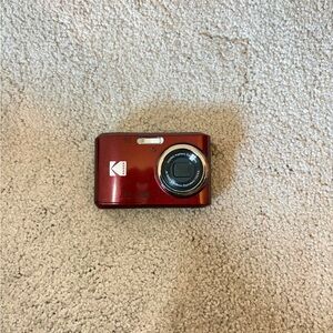 kodak pixpro fz45 in red